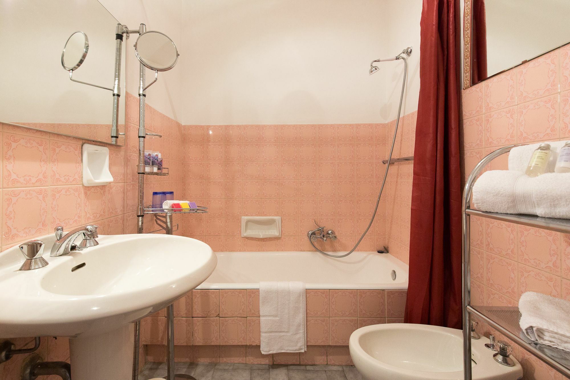 Les Tuileries Yourhosthelper Apartment *